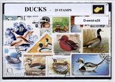 Eenden – Luxe postzegel pakket (A6 formaat) : collectie van 25 verschillende postzegels van eenden – kan als ansichtkaart in een A6 envelop - authentiek cadeau - kado tip - geschen