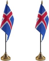 4x stuks Ijsland tafelvlaggetjes 10 x 15 cm met standaard - Landen vlaggen versieringen