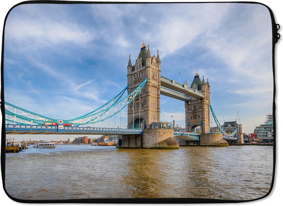 Laptophoes 14 inch - Blauwe lucht boven de Tower Bridge in London - Laptop sleeve - Binnenmaat 33x23 cm - Zwarte achterkant