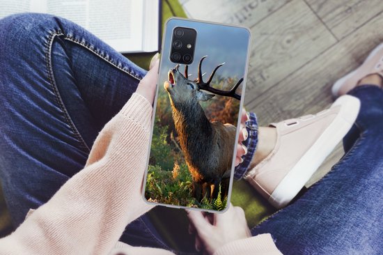 Telefoonhoesje Geschikt voor Samsung Galaxy A51 5G hoesje - Hert - Bos - Mist - Siliconen Telefoonhoesje Telefoonhoesje