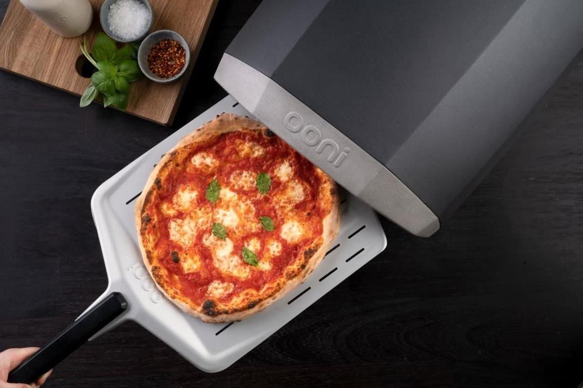 Ooni Perforated Pizza Peel - 30 cm
