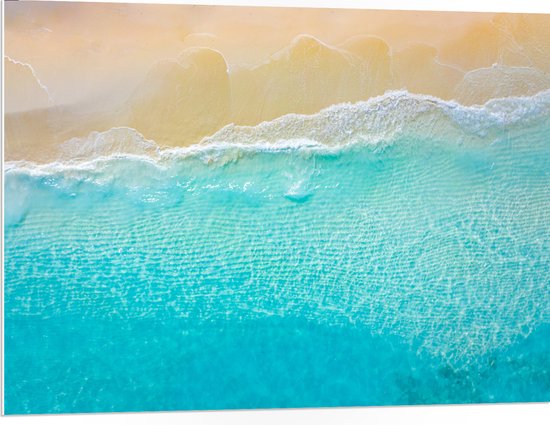 PVC Schuimplaat - Golven van een Heldere Zee in de Zomer - 100x75 cm Foto op PVC Schuimplaat (Met Ophangsysteem)