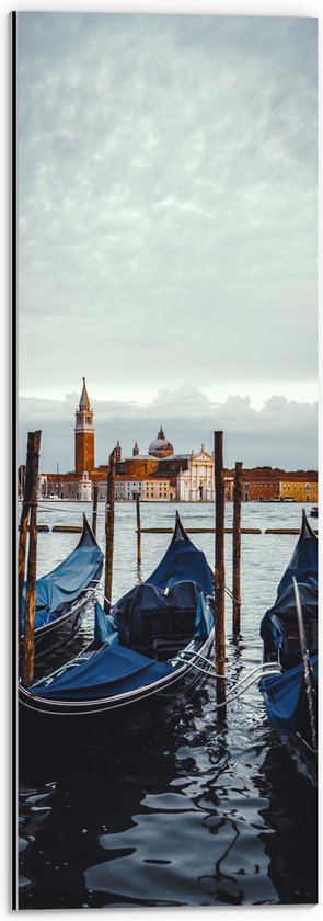 Dibond - Uitzicht op een Dorp in Venetië - 20x60 cm Foto op Aluminium (Met Ophangsysteem)
