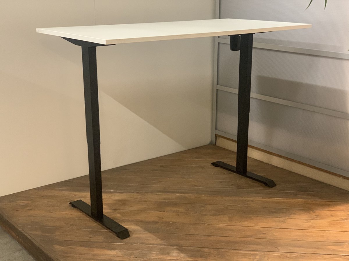 FB01 - elektrisch zit sta bureau met memory - zwart onderstel - wit blad - 120 x 80 - NU MET GRATIS USB OPLADER! - NIEUW
