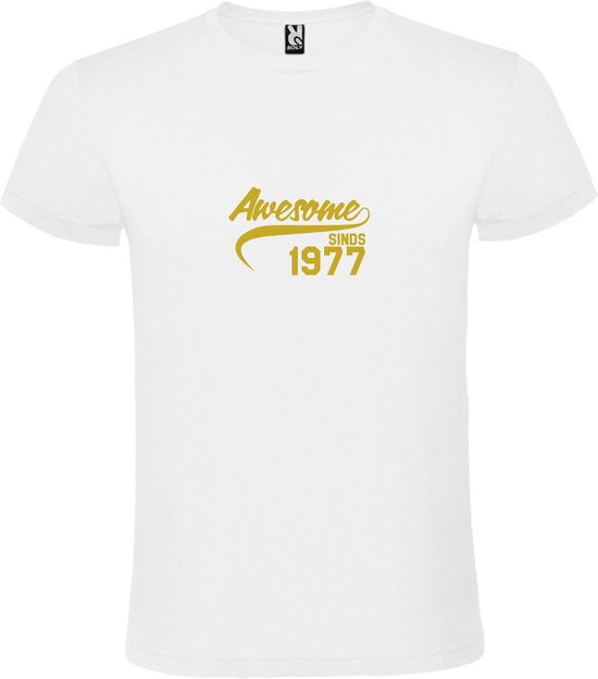 Wit T-Shirt met “Awesome sinds 1977 “ Afbeelding Goud Size L