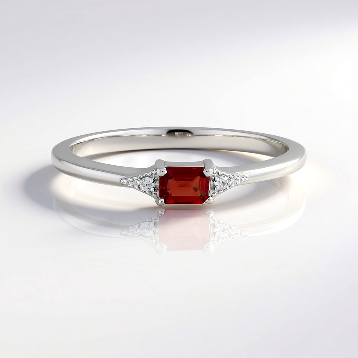 Cavill - Zilveren Damesring - 925 Sterling Zilver Geplatineerd - Octagon Robijn 0,244 ct - Cambodjaanse Zirkonen - Elegante Sieraden