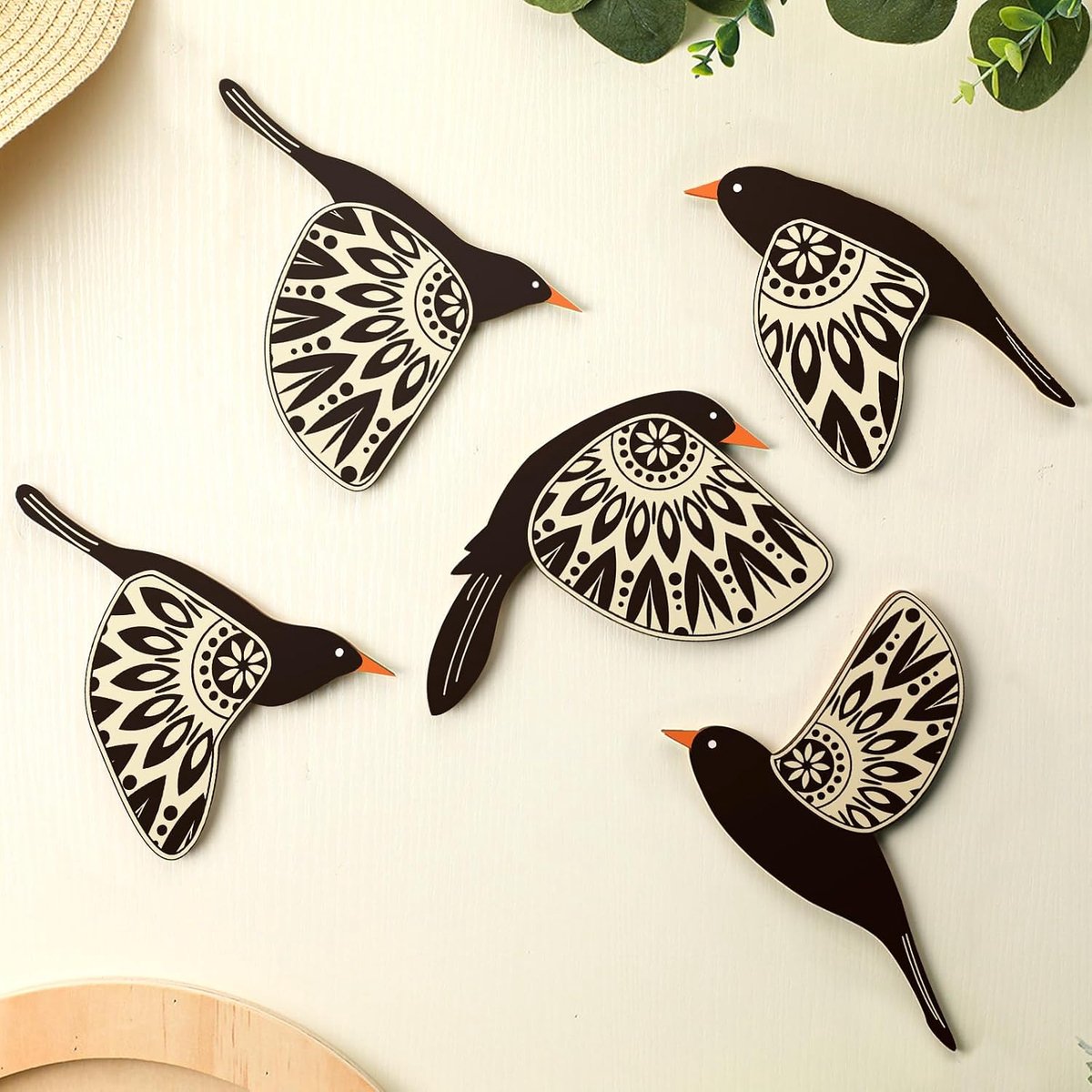 Claoner 5 Houten Vogels Wanddecoraties - Folkloristische Vogeldecoraties - Houten Vliegende Vogel Woondecoratie voor Vogelliefhebbers - Zwart