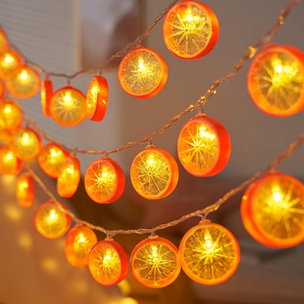 GELLDG 1 Stuks Slingerlicht voor Binnen - Fruitvormige LED Lichterkette - 1,5 Meter Lengte - Geschikt voor Decoratie in Woonkamer en Slaapkamer - Plastic Materiaal - Inclusief 10 Lampjes Zonder Batterijen