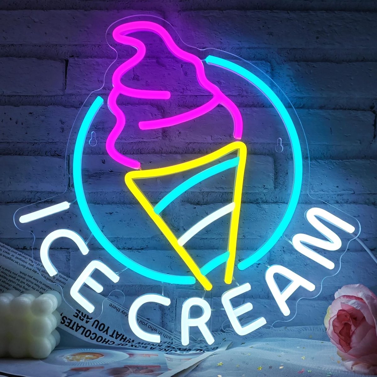 Neonbord met IJsje - IJs - 35 x 34 x 1,5 cm - Acryl LED Neonverlichting - Voor Wanddecoratie in Cafés en Winkels