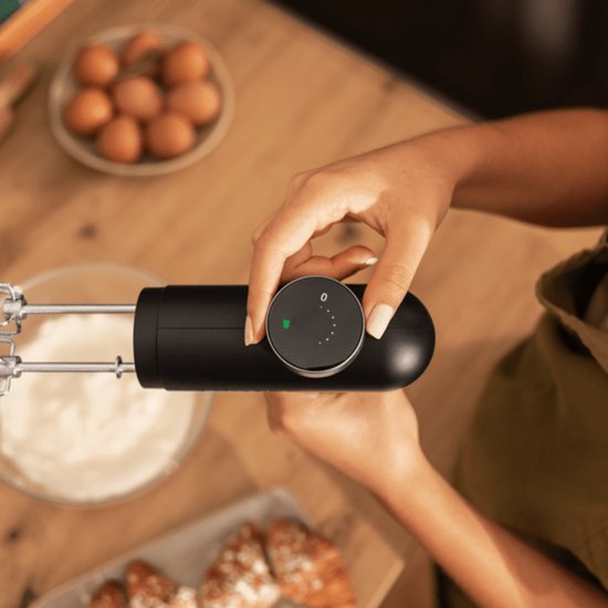 Cecotec Tragbarer Stabmixer PowerTwist Battery, 50 W, Mixen und Kneten, wiederaufladbar über USB, 40 Minuten Laufzeit, 5 Geschwindigkeitsstufen und Turbo-Funktion, LED-Display van Cecotec — afbeelding 2