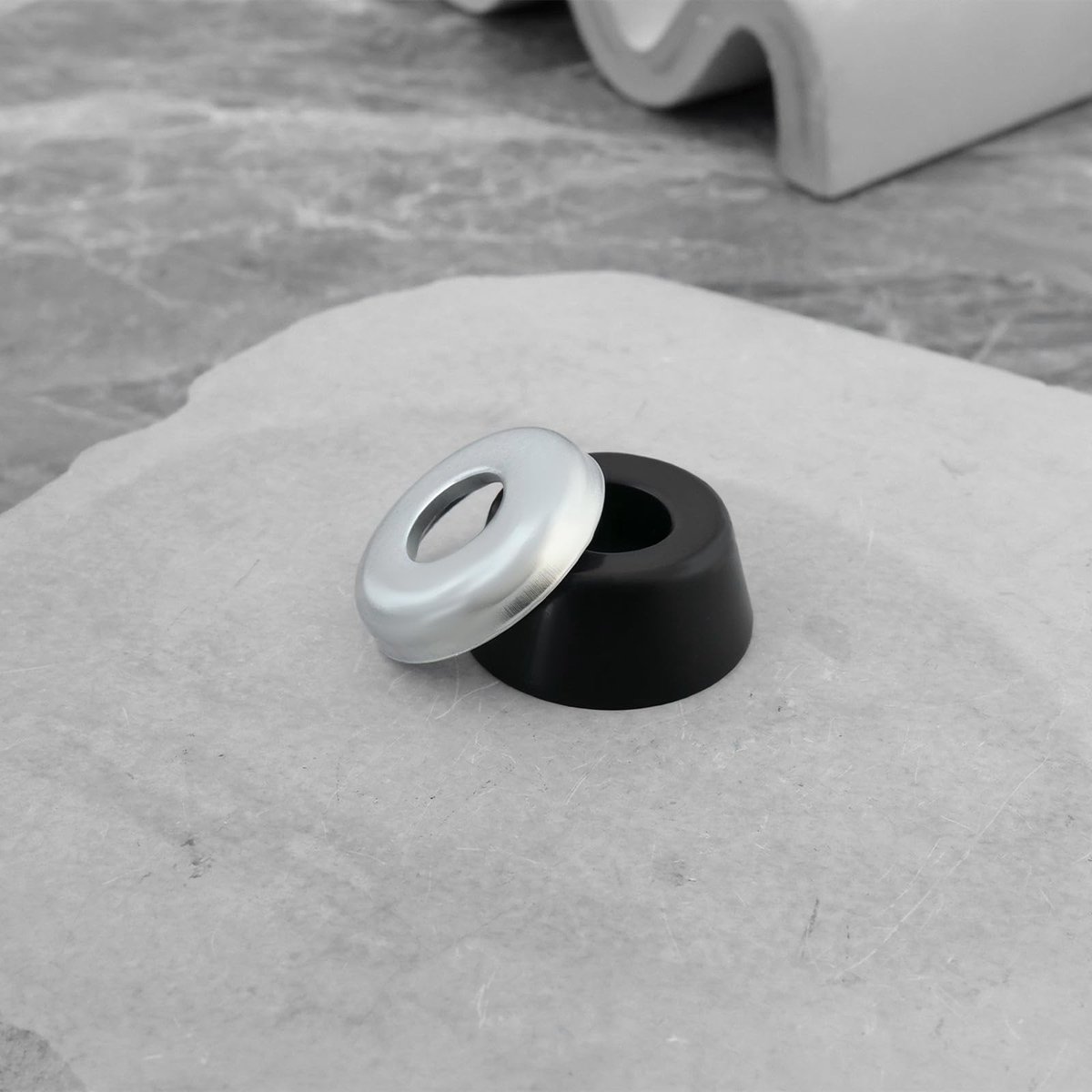 Dailygoods- Skateboard Bushings 95A Hard - Cilinder Kussens - Compatibel met Independent/Venture/Thunder - Rubber/Metaal - 4x Bussen/Pads - Zwart/Silver