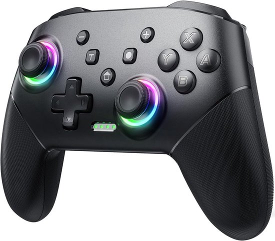 Zwarte gamecontroller met verlichte joysticks en groene LED-indicatoren.