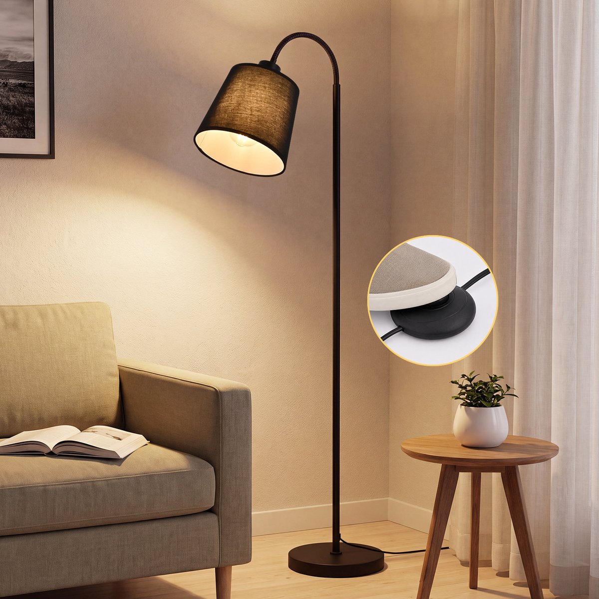 NETTLIFE Staande Lamp 160 cm - Moderne Zwarte Standlamp met Beige Stoffen Kap | 360° Draaibaar | Met Voetschakelaar | E27 Fitting | Leeslamp voor Woonkamer Slaapkamer & Kinderkamer - Zonder Lamp