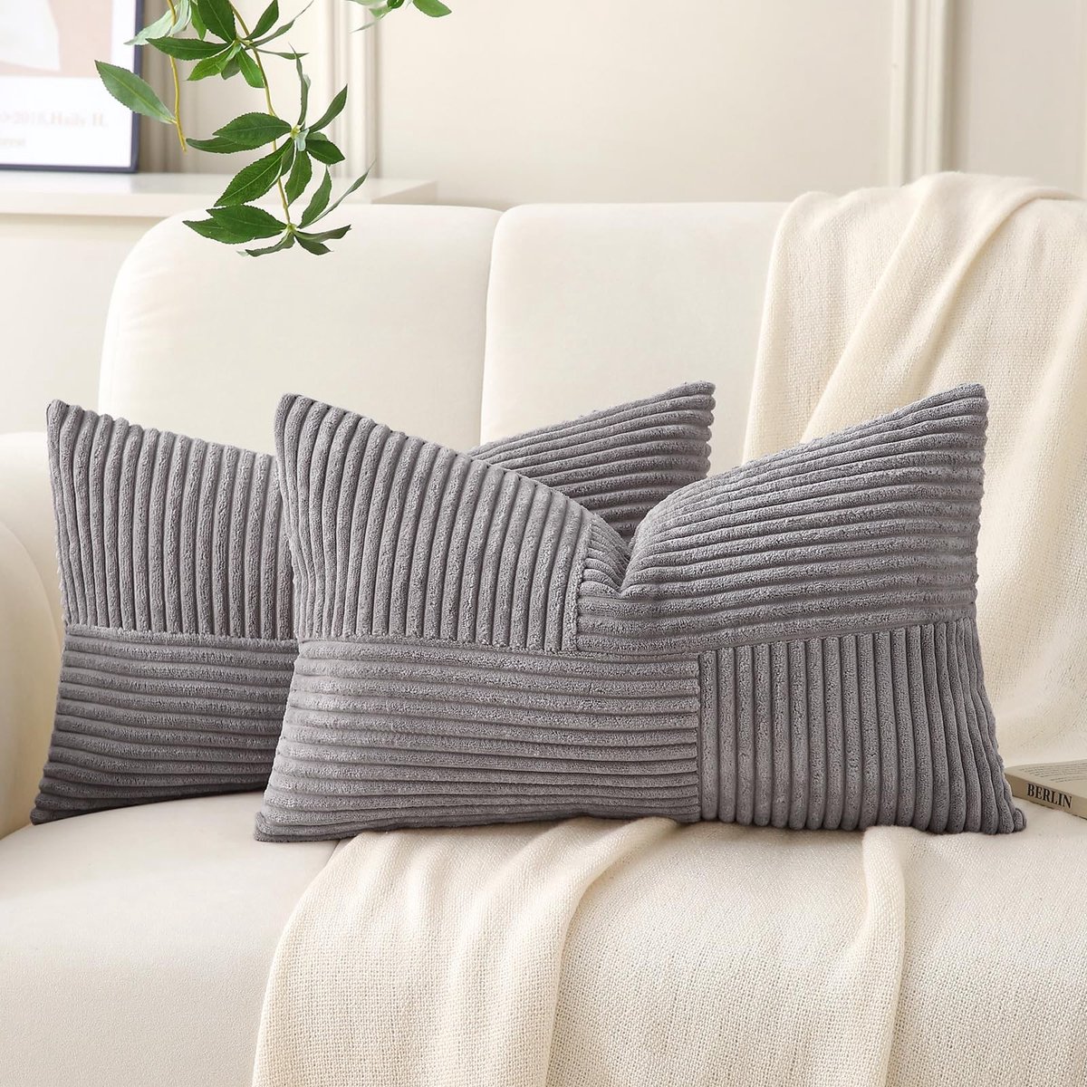 Omgoods - Set van 2 Corduroy Kussenhoezen 30 x 50 cm in Lichtgrijs voor Sofa