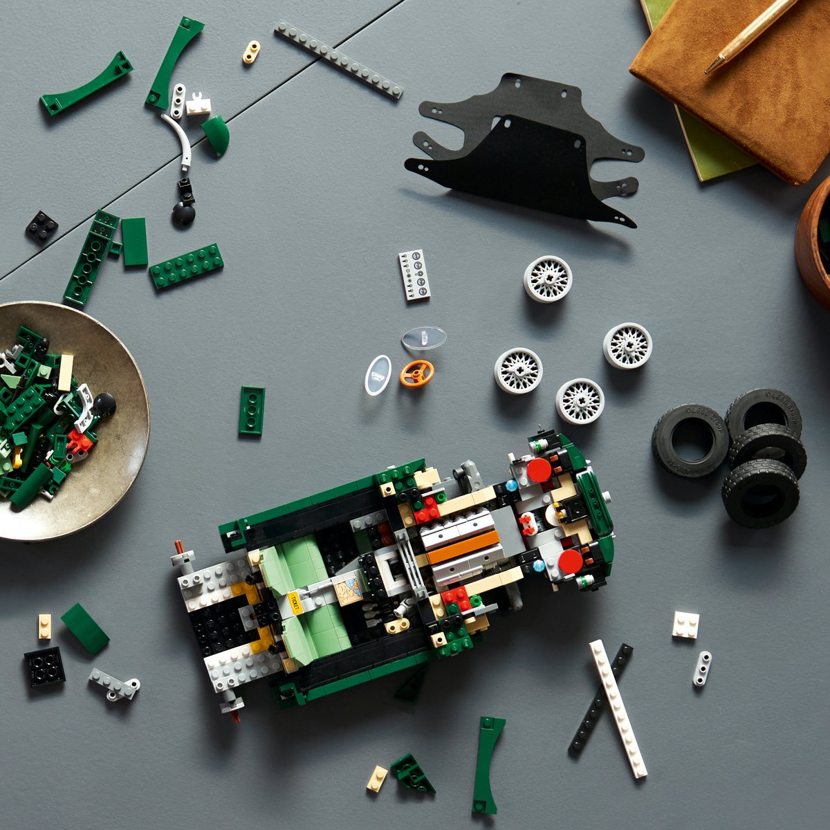 LEGO Icons Jaguar E-Type - Klassieke Sportwagen Auto - 11381 — cadeau in Spellen & Speelgoed - foto 5