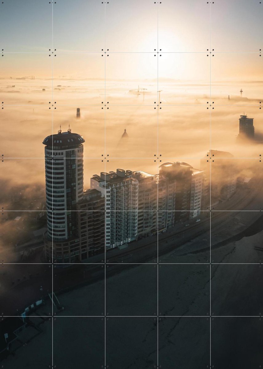 IXXI Boulevard in de Mist Vlissingen, Michael Huijgens & Kunst in Kaart - 100 x 140 cm - Gratis ophangtool - Grote wanddecoratie en posters -