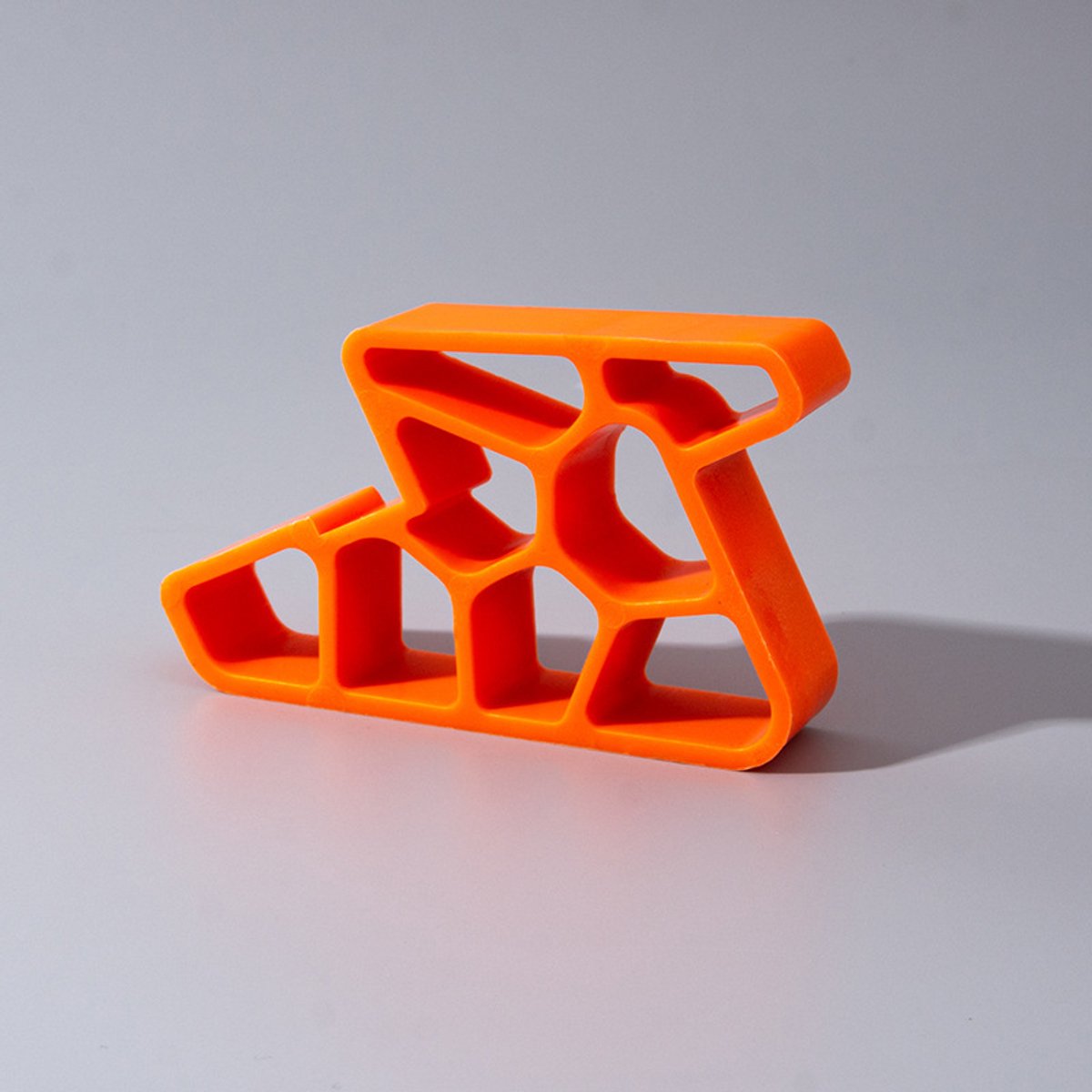 Raamstoppers zonder boren, set van 2, wigvormige raamstoppers voor erkerramen, herbruikbare raamstoppers voor ventilatieopeningen, geschikt voor thuis, appartement, kantoor en hotel, oranje
