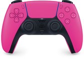 Roze DualSense controller met zwarte accenten.