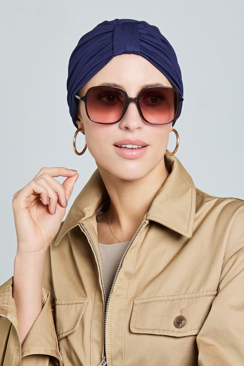 Gisela Mayer chemo turban Aktion - Duif