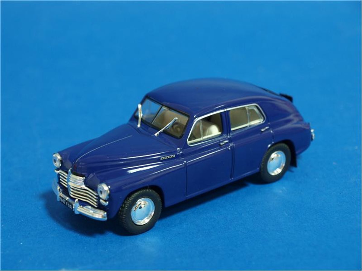 Modelauto GAZ-20 darkblue - Schaal 1:43