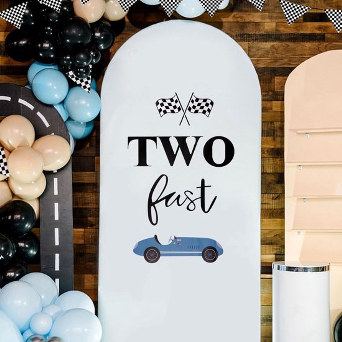 Twee snelle stickerborden voor achtergrond, verjaardagsdecoraties, raceautofeestdecoraties voor aan de muur, houten posterbordspiegel, twee snelle achtergronden voor ballonnenboogfeest, speelkamer