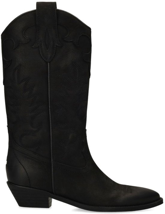 Zwarte nubuck cowboylaars met sierstiksels en spitse neus.