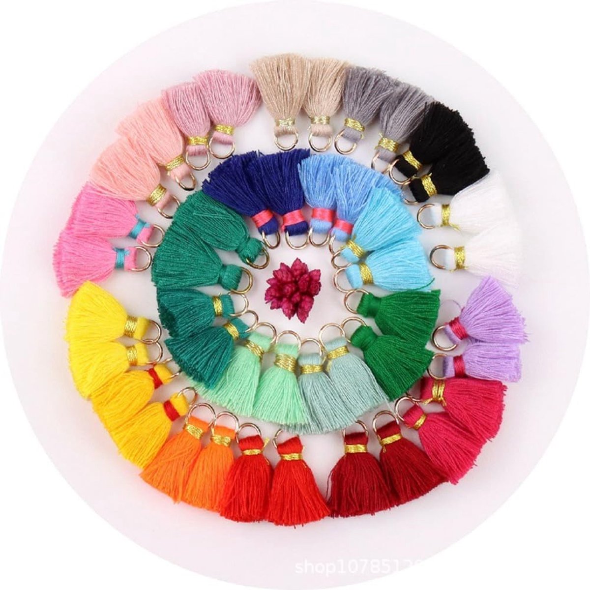 50 stuks 2 cm katoenen kwasten handgemaakte mini-kwasthangers kleine kwastjes bedels kleurrijke kwasten voor oorbellen sieraden tassen sleutelhangers riem decoratie bladwijzer DIY handwerk