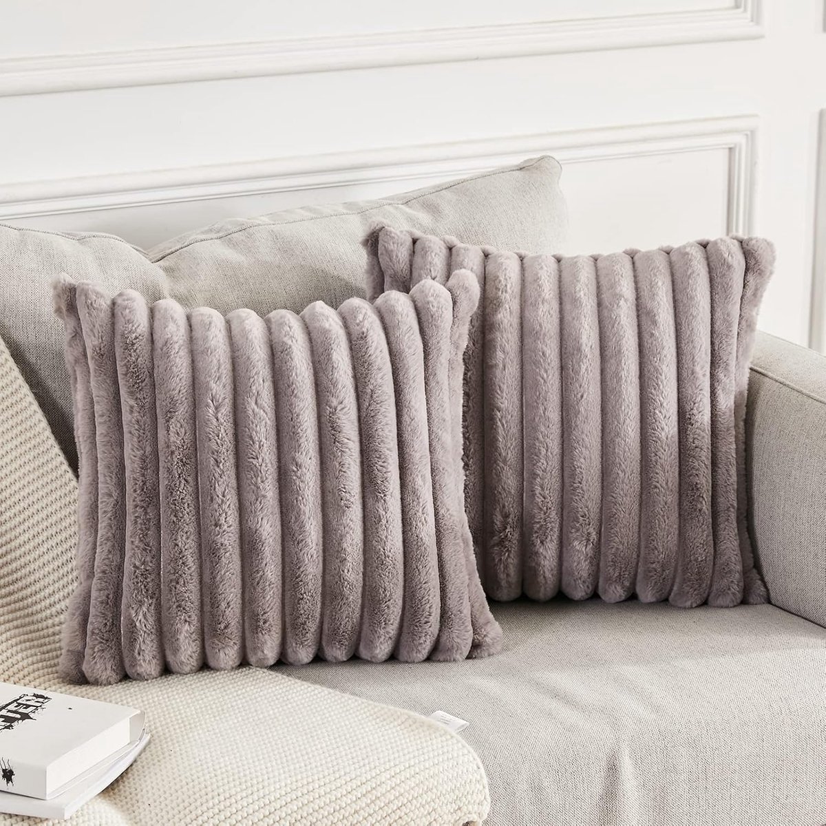 set van 2 dubbelzijdige pluche fluwelen kussenhoezen, zachte kunstbont kussenslopen, decoratief voor bank, sofa, slaapkamer, woonkamer, thuis, 45 x 45 cm, donkergrijs