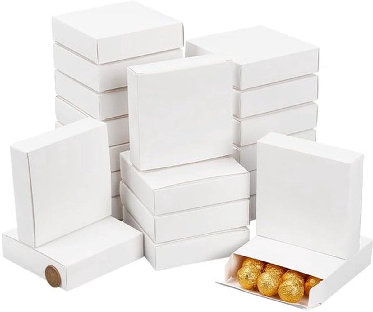 36 stuks opvouwbare kartonnen dozen, witte kartonnen dozen, traktatiedozen, doe-het-zelf geschenkverpakkingen voor kleine cadeaus, 11,7 x 11,7 x 3,2 cm