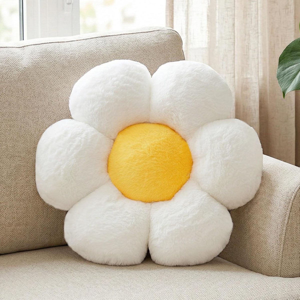 Bloemenkussen 38 cm - Wit en geel - Decoratief sierkussen - Perfect voor meisjes en vrouwen - ShopVlot
