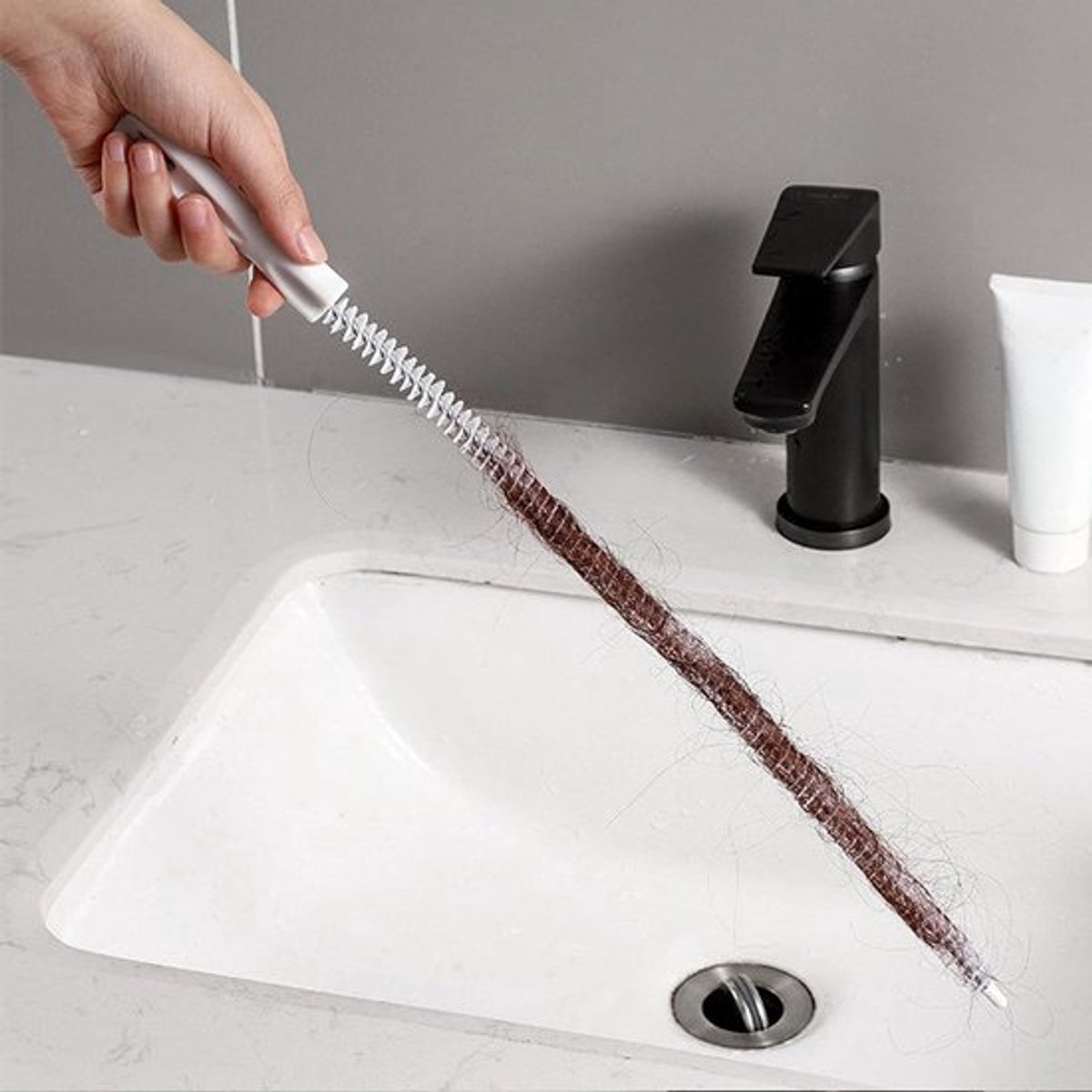 Flexibele Ontstopper en Reinigingsborstel voor Gootsteen - 2 Stuks - Effectieve Afvoer Ontstopper - Voor Huishoudelijke Riool - Buis Reiniger voor Waterpijp en Overloop - Verwijdert Haar en Afval - Ontblocker voor Keuken en Badkamer