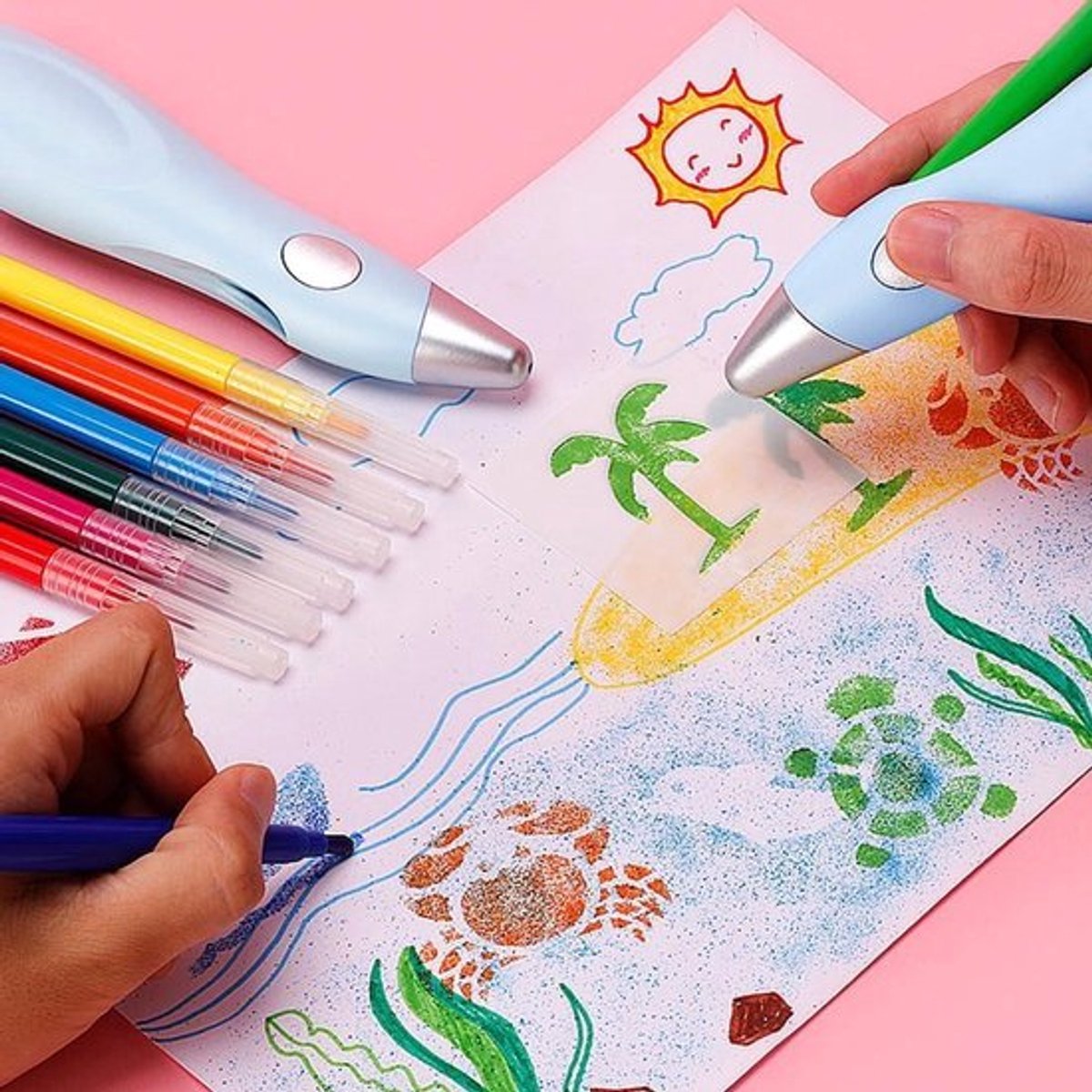 Elektrische Verfspuitpen met 12 Viltstiften en 36 Schildersjablonen - Blauw - Aquarelpen - USB-kabel