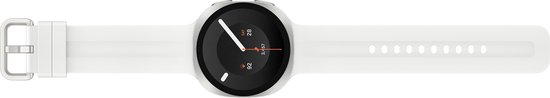 Zilverkleurig Samsung Galaxy Watch9 met witte band, plat gelegd. Scherm toont 'SAT 28', '92' en '3,457'.