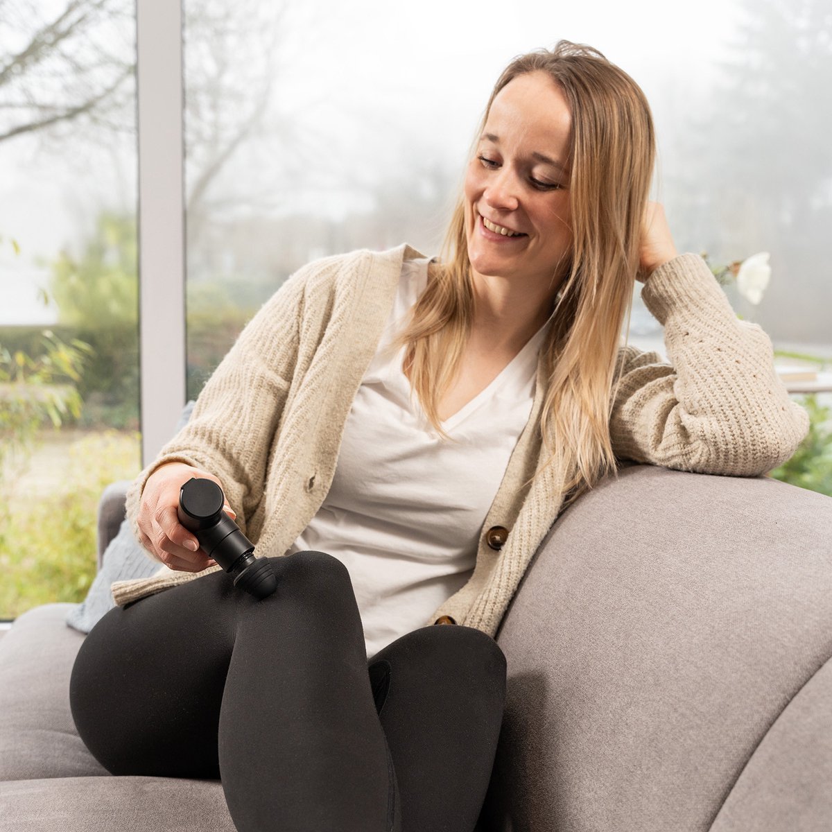 Fitshop Taurus Mini Massagegun Zwart - afbeelding 2