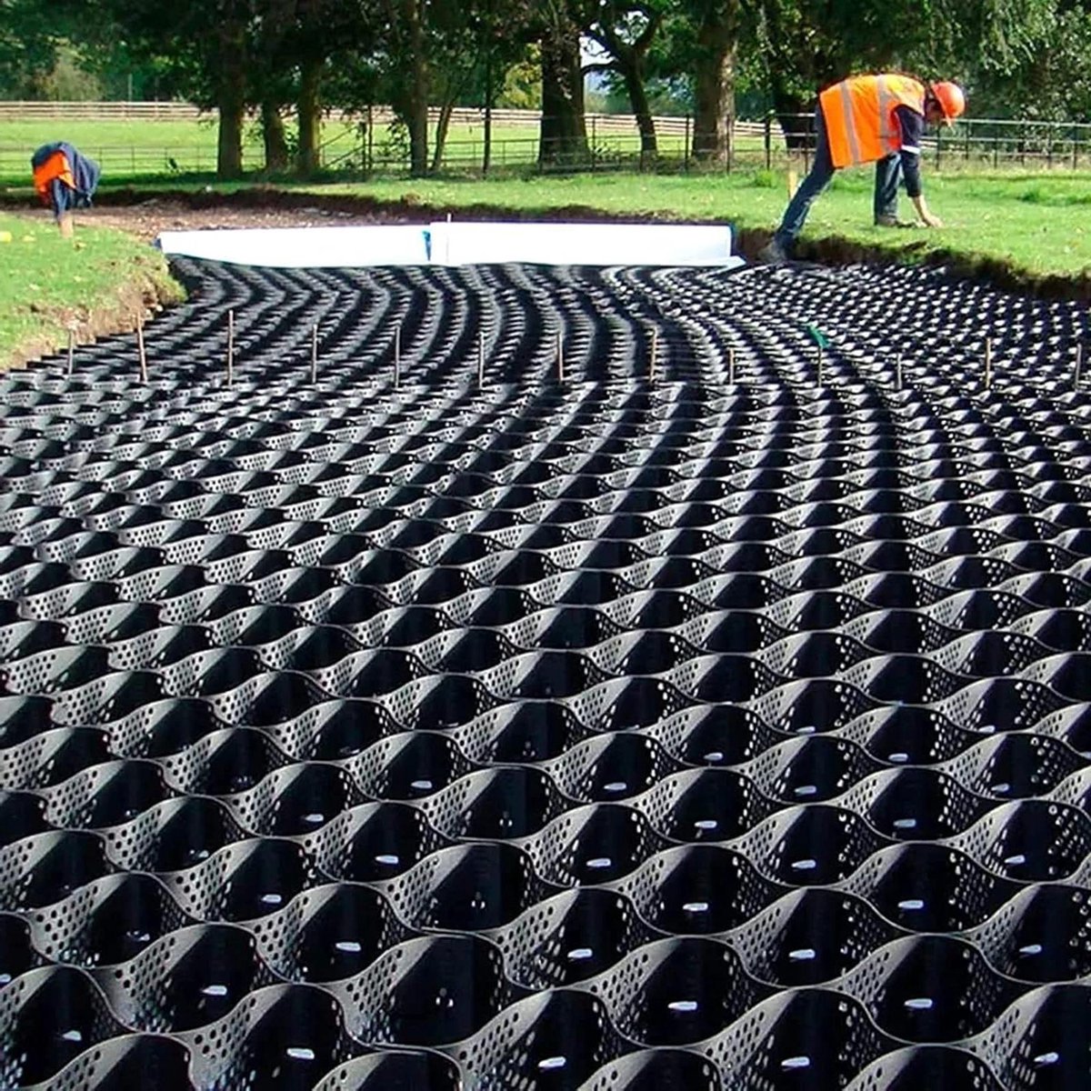 Grindrooster Bodemstabilisator - Honingraat Systeem - Stabiliseren van Ondergrond - Hoge Draagkracht 3600kg - 1 x 4 meter - Zwart
