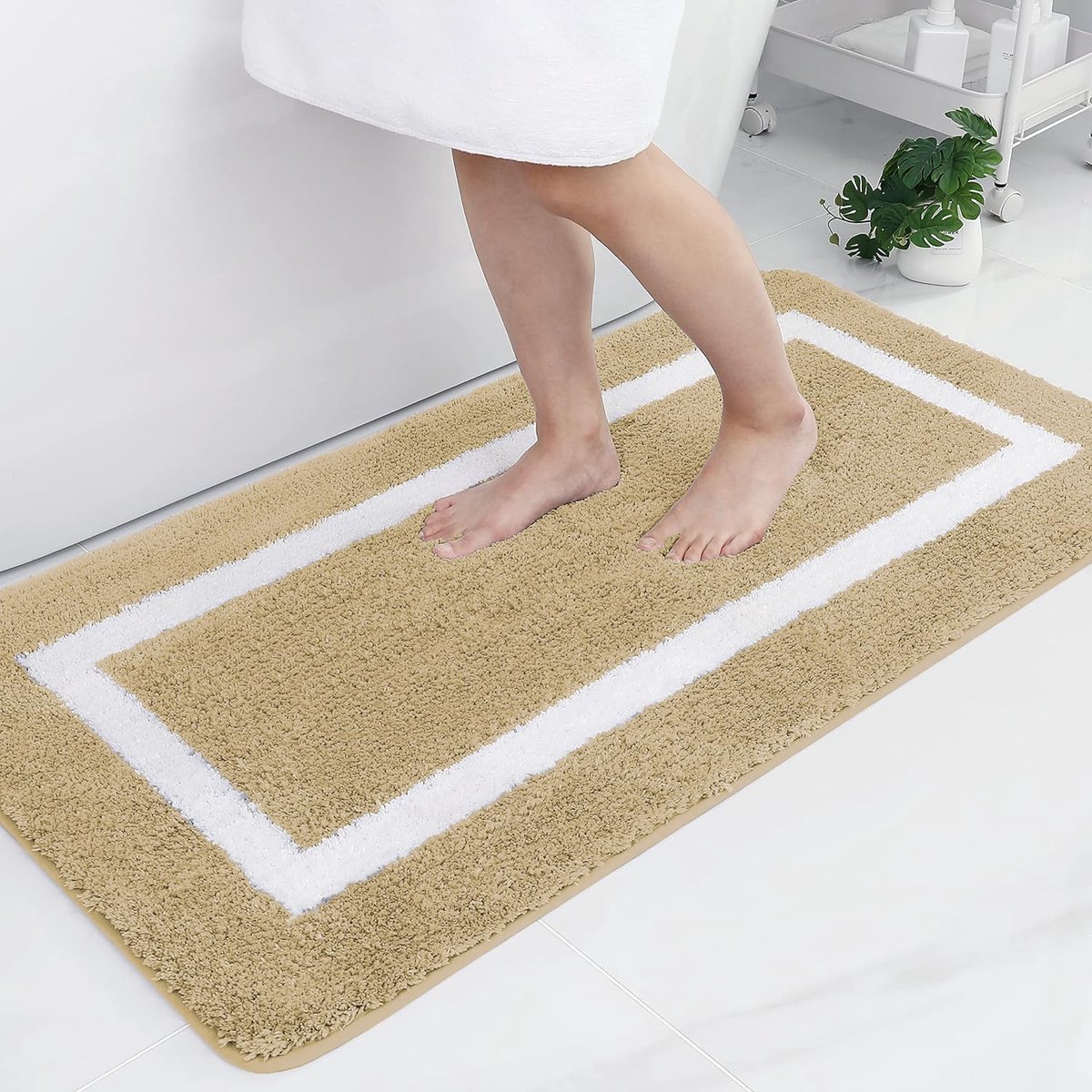 SnelShoppen - Luxe Badmat, Antislip, Wasbare Badkamer Tapijt, Zacht Microvezel, Hoge Pool, 60 x 120 cm, Beige - Perfect voor Badkamer en Toilet
