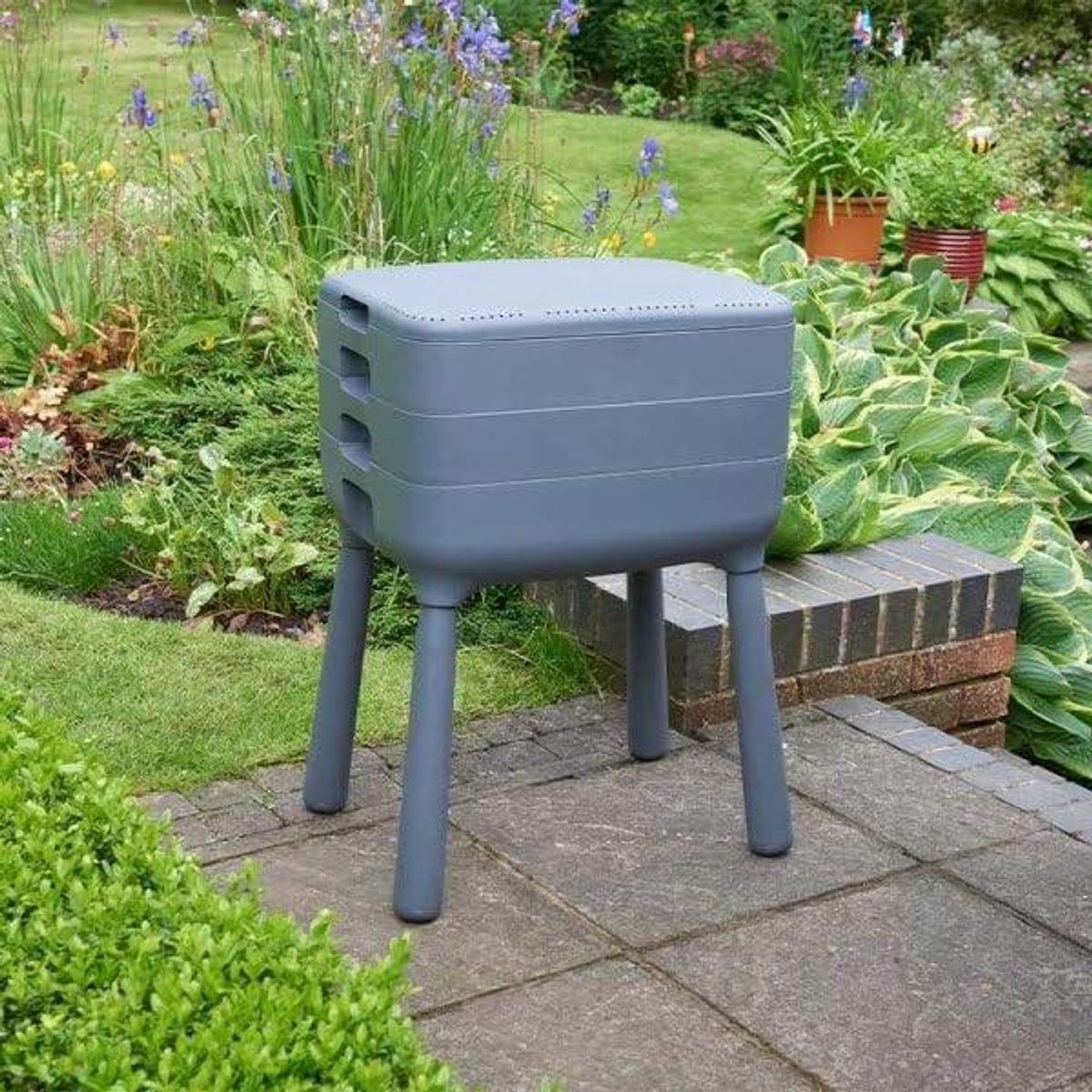 Worm Composter Bak - Wormenkwekerij Bak - Keukenafval Verwerken - 3 Laags Systeem - 70 x 49 cm - Zwart