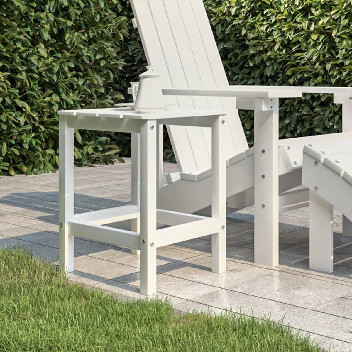 Tuintafel - Bijzettafel Buiten - Terras Ontspanning - Onderhoudsvriendelijk HDPE - 38 x 38 x 46 cm - Wit