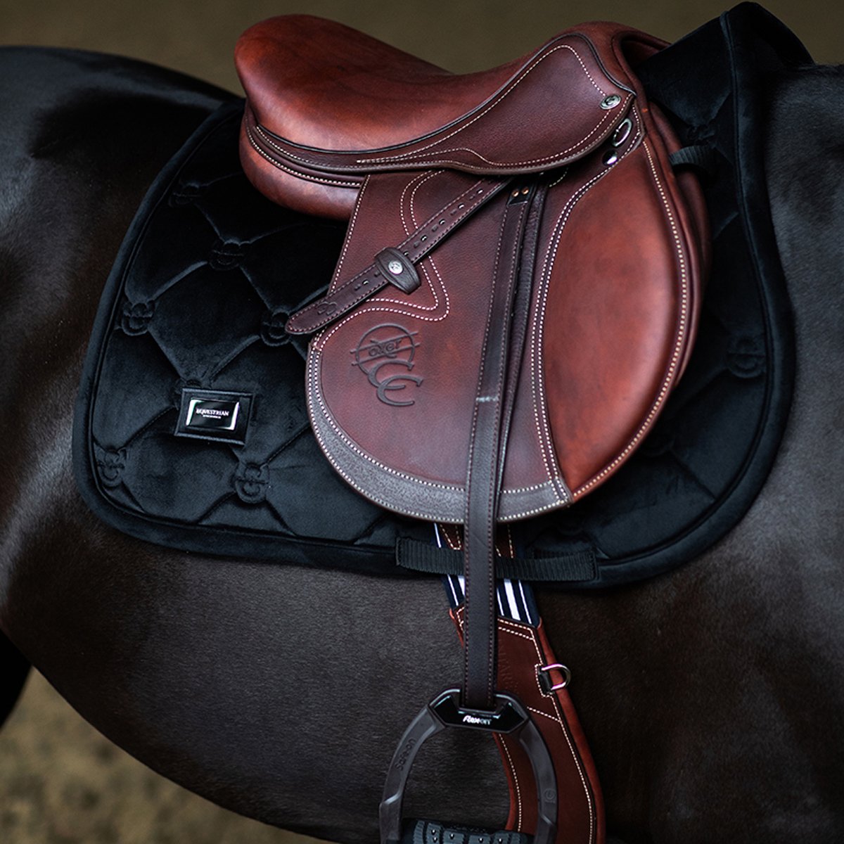 Equestrian Stockholm Zadeldek Equestrian Stockholm Velvet Black Springen Zwart