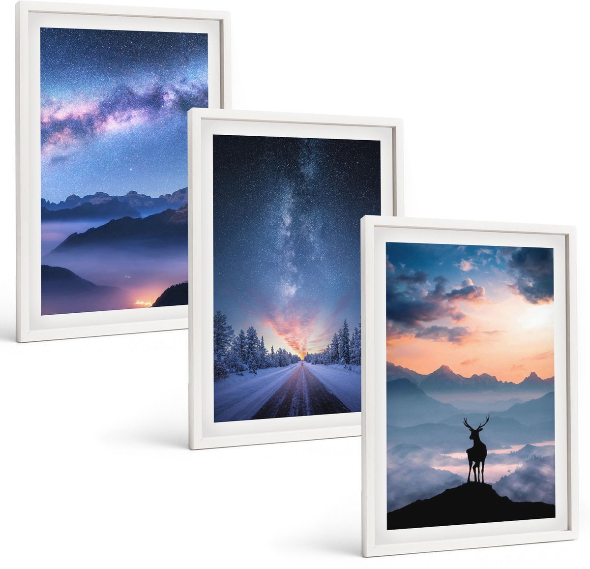 Wallfluent 3-Delige Schilderij Set - Nachtelijke Hemel, Berglandschappen In De Mist En Herten - 40 x 60 - Stijlvolle Muurdecoratie - Kantoor