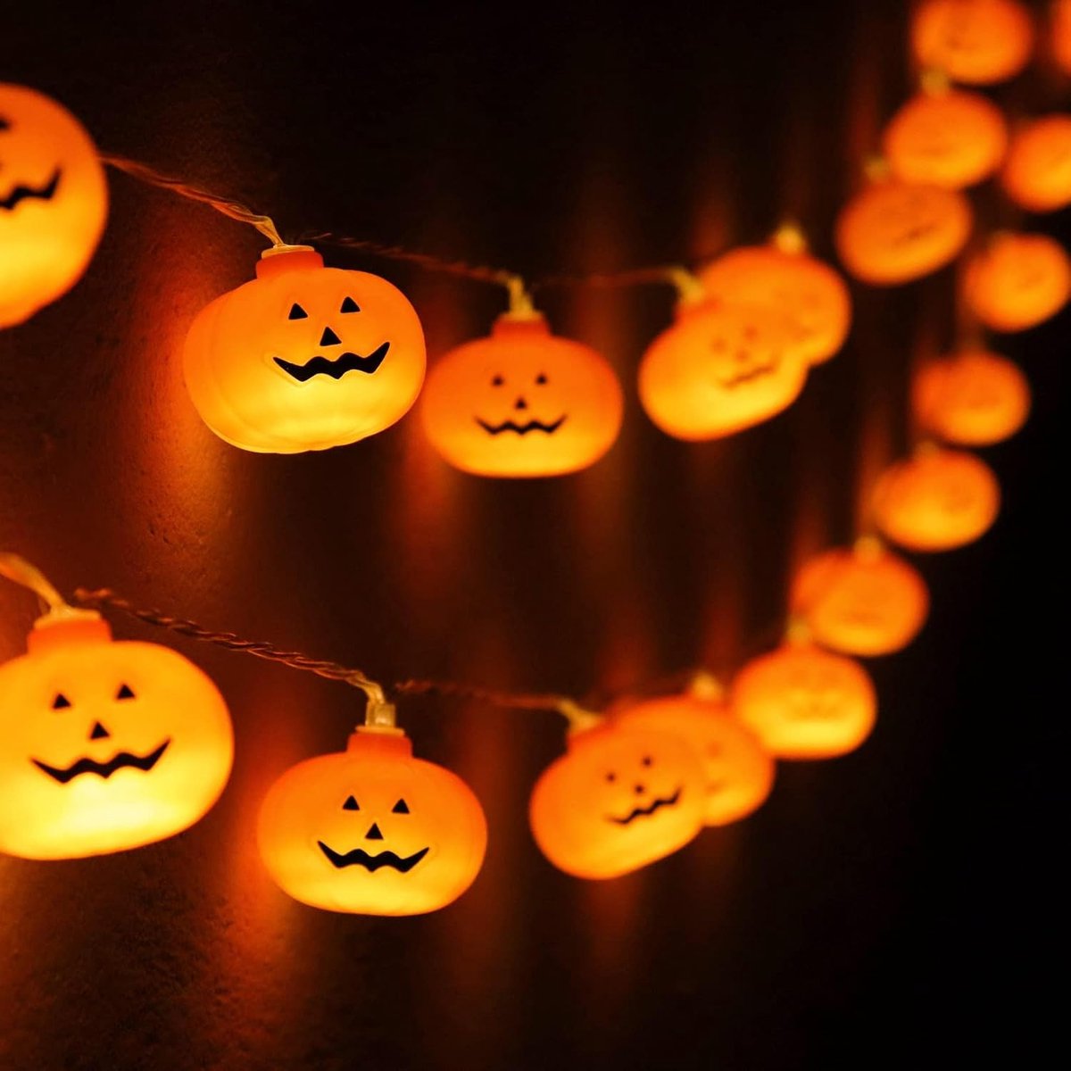 Halloween-pompoenlichtslinger - 3 meter met 20 LED's - warme verlichting - voor feestdecoratie - batterijlichtslinger - voor feestliefhebbers - oranje - 2 stuks