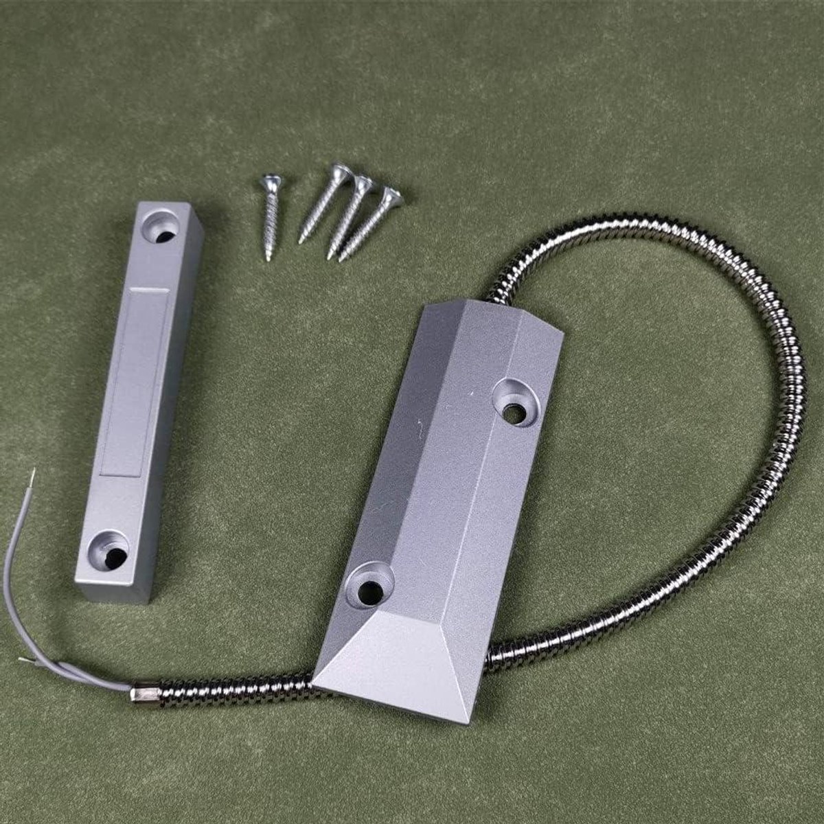 Magnetische Deurcontact - Reed Schakelaar Alarm Sensor - Beveiliging Garagedeur - Zinklegering Behuizing - 50-70 mm - Zilver