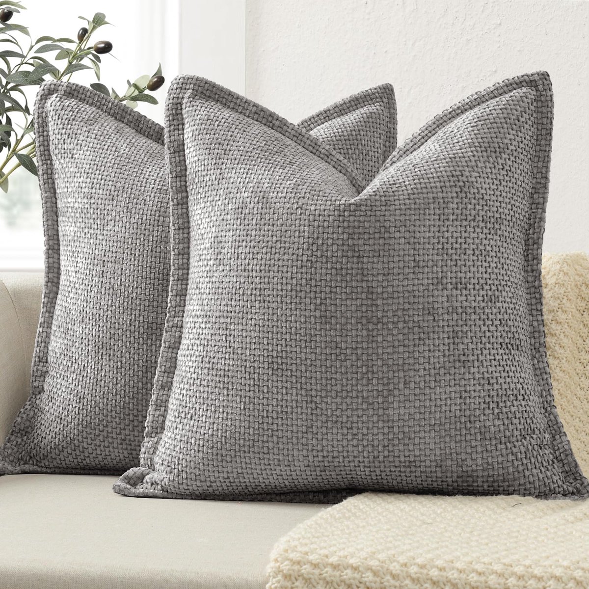 Set van 2 Kussenhoezen 45x45 CM met Decoratieve Rand, Lichtgrijs Chenille Kussenhoezen, Sierkussens voor Bank, Bed en Woonkamer, Woondecoratie, Luxe Kussenhoezen