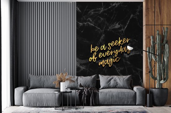 Behang - Fotobehang Quotes - Magic - Goud - Marmer - Breedte 195 cm x hoogte 300 cm