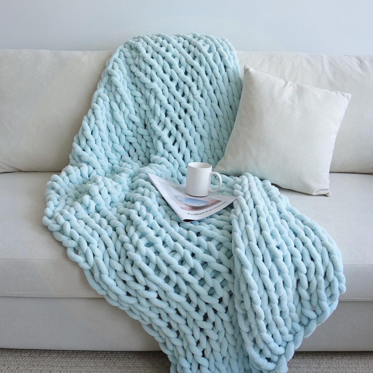 Chenille Chunky Knit Dekentje - Handgemaakt - Babyblauw - 100 x 130 cm