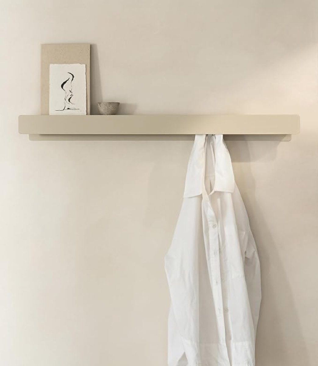 Wandkapstok met plank en 6 haken, taupe zand, metaal, minimalistisch design - Designed in Berlin