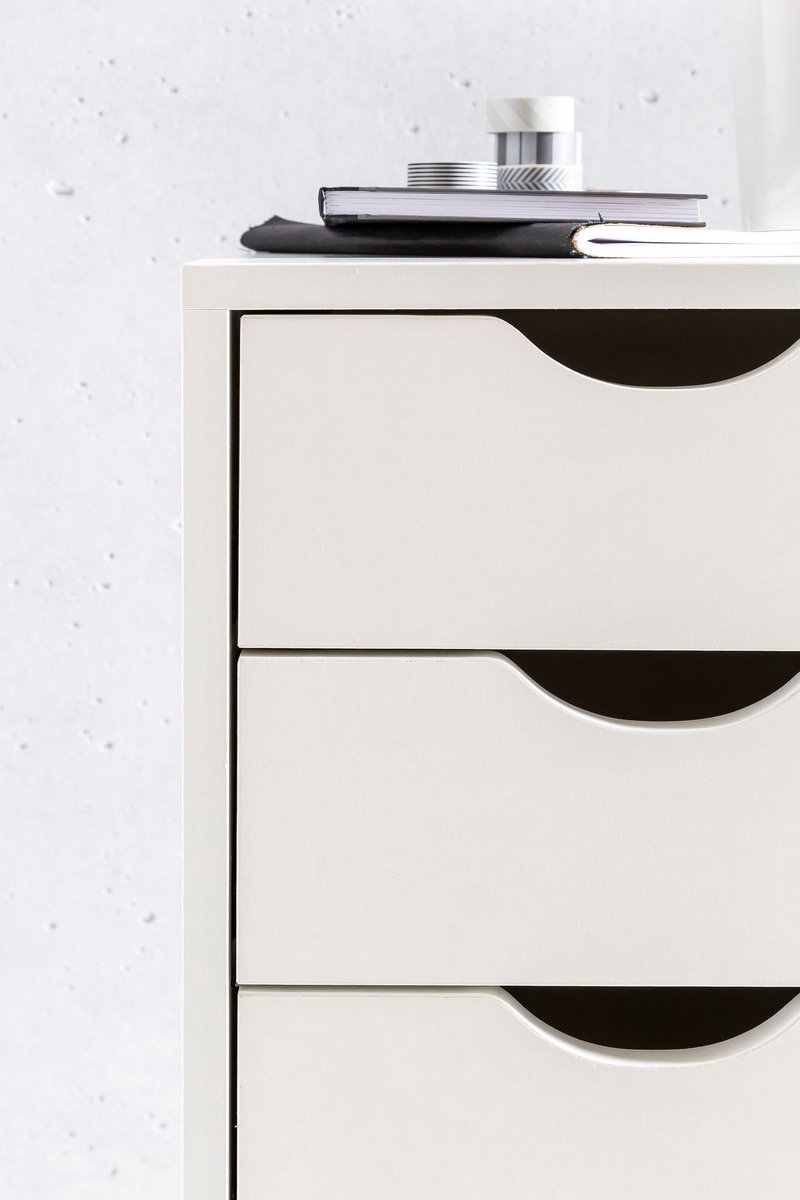 Ervesto Rolcontainer - Bureaucontainer Met 5 Laden - Wit Met Zwart - Hout Met Melaminehars - 33x38x64 Cm - Mobiel Op Wielen - Voor Kantoor En Thuis