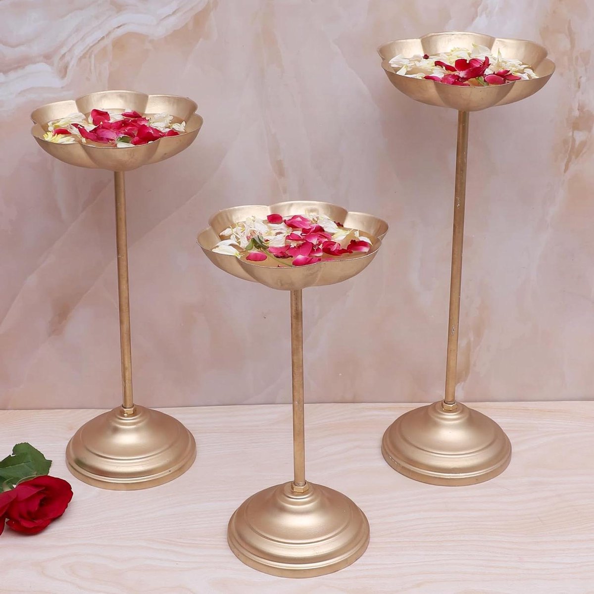 Kaars bloemen houder - Theelichthouder Lotus - Woondecoratie - Set van 3 - 15 cm - Goud