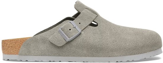 Birkenstock Boston klomp, suède in steengrijs, smal voetbed met verstelbare gesp.