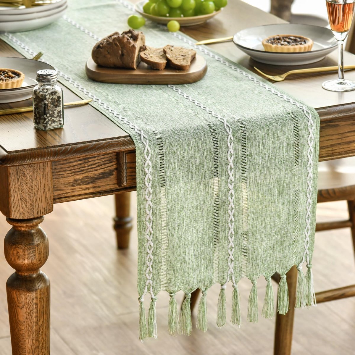 Mode Boho Sage Green Kwastje Tafelloper, Farmhouse Stijl Keuken Tafeldecoratie Vakantie Bruiloft Feest Diner Verjaardag Decor 33x143 cm